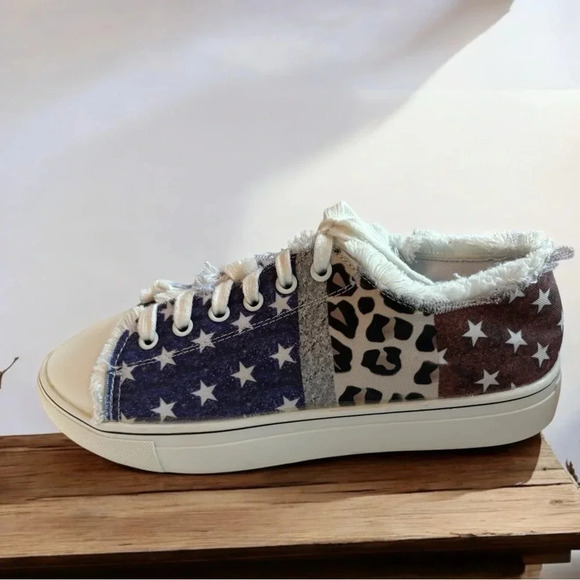 Women's Star Pattern Canvas Shoes, Casual Lace Up Low Top Sneaker Size 7 - Picture 1 of 5
